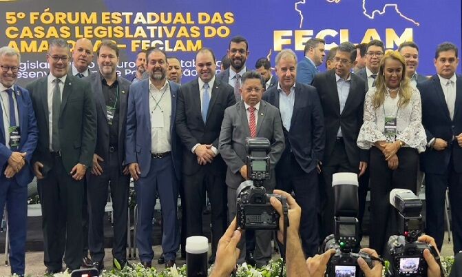 EM MANAUS - Presidente da ALE prestigia 5º Fórum Estadual das Casas Legislativas da Amazônia
