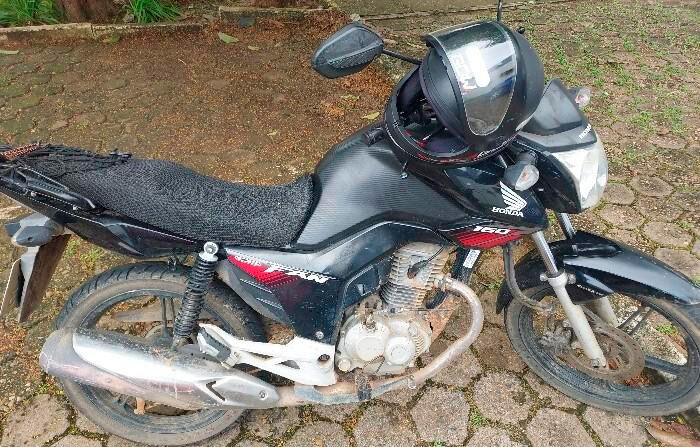 OURO PRETO DO OESTE – HOMEM É DETIDO PELA PM APÓS FURTAR MOTOCICLETA E PEDIR PARA SER PRESO
