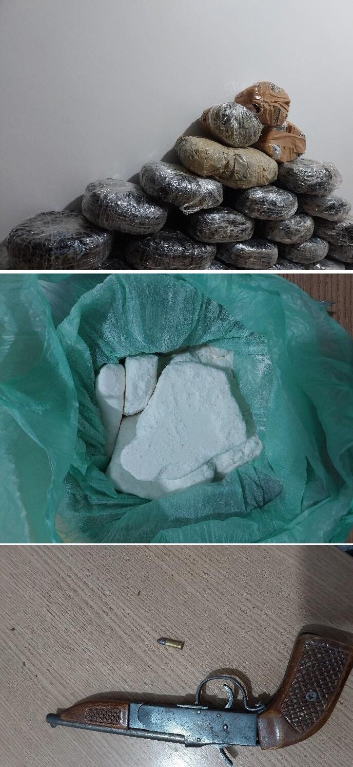 TRÊS PRESOS EM ROLIM DE MOURA - 10º BPM Apreende aproximadamente 38kg de drogas e uma arma de fogo.
