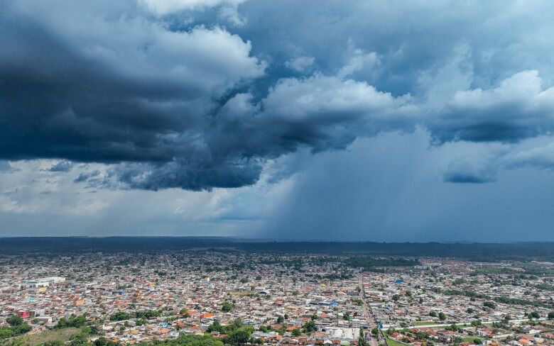 POSSÍVEL CHUVA FORTE EM PORTO VELHO - Frente fria em alto mar leva temporais para região brasileira hoje
