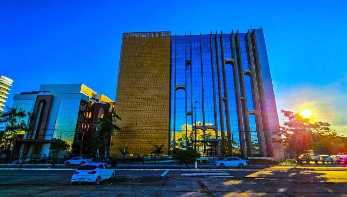 Conselheiros recebem até R$ 113 mil por mês; TCE-RO é exceção