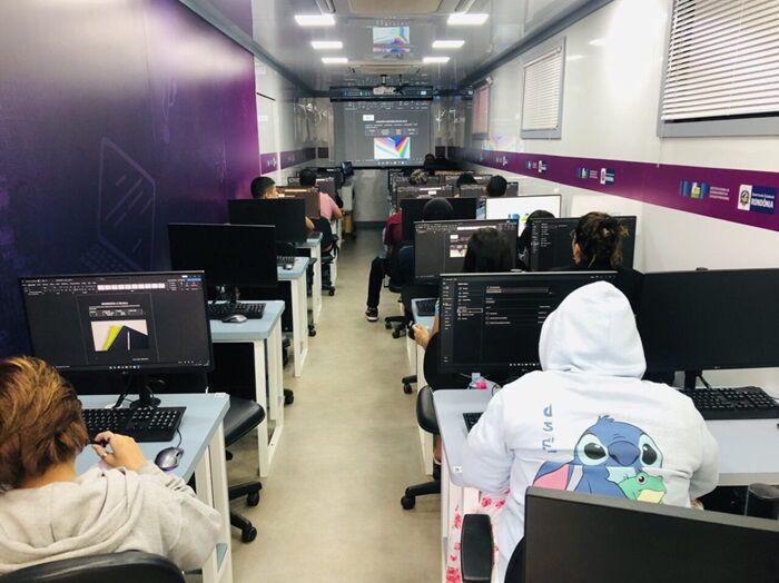 Inscrições para cursos na Escola Móvel de Informática podem ser feitas até dia 4 de abril, em Porto Velho