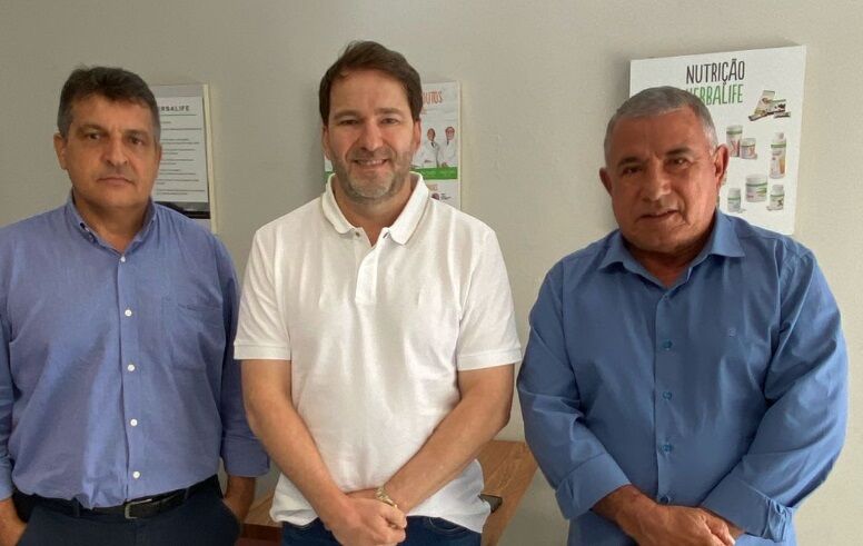 Deputado Alex Redano destina R$ 200 mil para a FICOP e recebe presidente da Associação Comercial de Pimenta Bueno