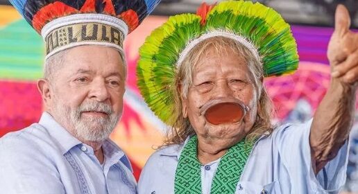 LULA TRAI CACIQUE RAONI - Com relação estremecida, Lula “falta” à mobilização de indígenas