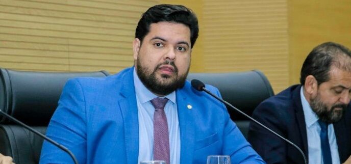 SOB RISCO DE CASSAÇÃO - Jean Oliveira é condenado por corrupção passiva, mas segue com direito a recursos até o fim do processo 

