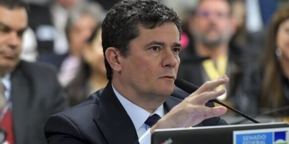 IMPORTAMOS CRIMINOSOS - Moro sobre ex-primeira-dama do Peru: É o novo Cesare Battisti