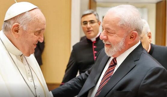 PALÁCIO DO PLANALTO - Lula decreta luto oficial de sete dias pela morte do Papa Francisco