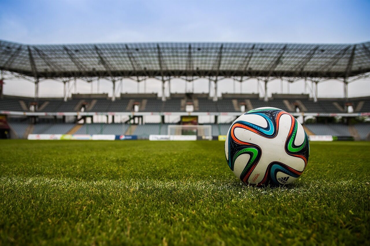 ONDE VER FUTEBOL - Veja na TV, Internet ou redes sociais, os horários dos jogos de futebol ao vivo