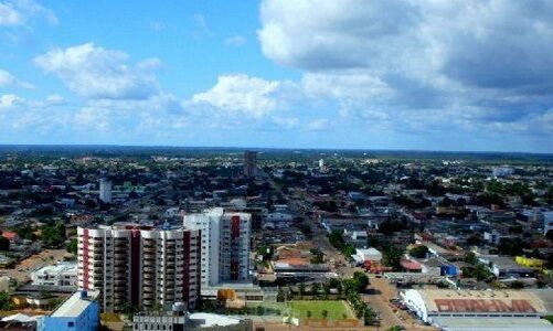 Tempo abafado e pancadas de chuva marcam a sexta-feira (16) em Rondônia