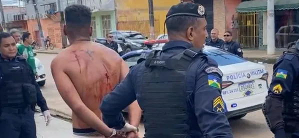 FACADAS - Briga entre dependentes químicos termina com dois homens esfaqueados em Porto Velho
