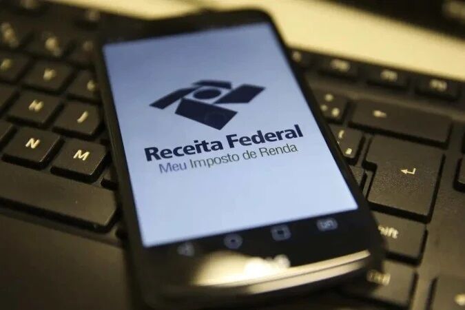 RESTITUIÇÃO DO IRPF 2025 - Veja as datas de pagamento dos lotes
