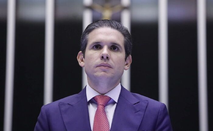 TRAIDOR DA DIREITA E DO CENTRÃO - Mesmo com assinaturas suficientes na Câmara, Hugo Motta diz não ter como instalar CPI do INSS
