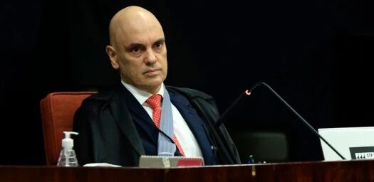 OFICIAIS INOCENTADOS - STF decide tornar réus mais 10 por tentativa de golpe e poupa 2 militares