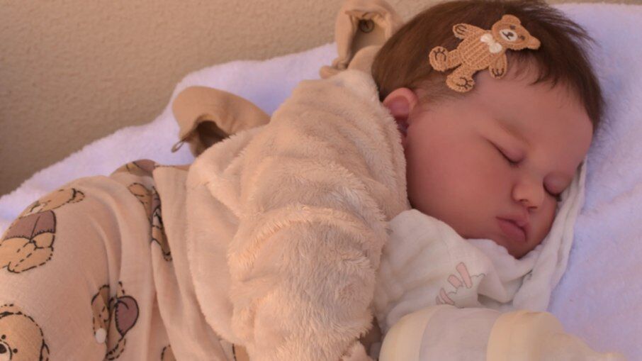 VIROU PALHAÇADA - Posto nega vacina a bebê reborn e mulher causa confusão em SC
