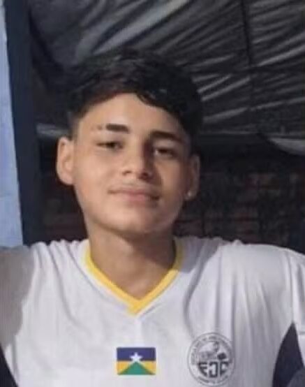 VOLTANDO DO TRABALHO - Adolescente morre após ser atropelado por carro em Ji-Paraná, RO
