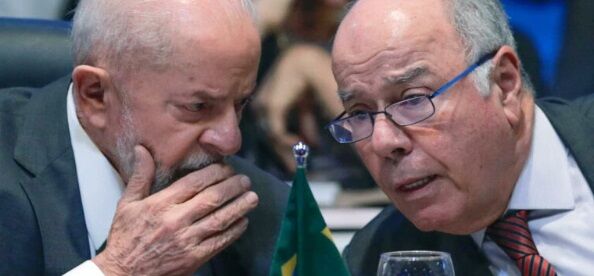ISSO É QUE É DIPLOMACIA - Brasil tem 12 embaixadas no exterior sem embaixador

 