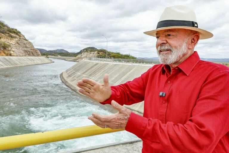 DEMAGOGIA DESCARADA  - Em discurso polêmico, Lula afirma que seca no sertão era “plano divino” para sua presidência
