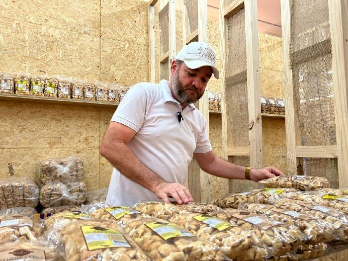 Agroindústria de bolachas nordestinas de Porto Velho encanta visitantes da RRSI