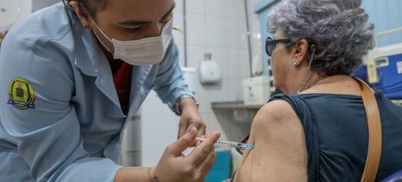 Prefeitura intensifica campanha de vacinação contra influenza e HPV na capital e distritos
