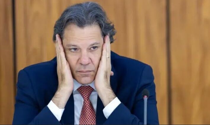 "INDIGNO! ENOJOU O BRASIL" - Fernando Haddad se rende aos fatos e reconhece roubo bilionário do INSS