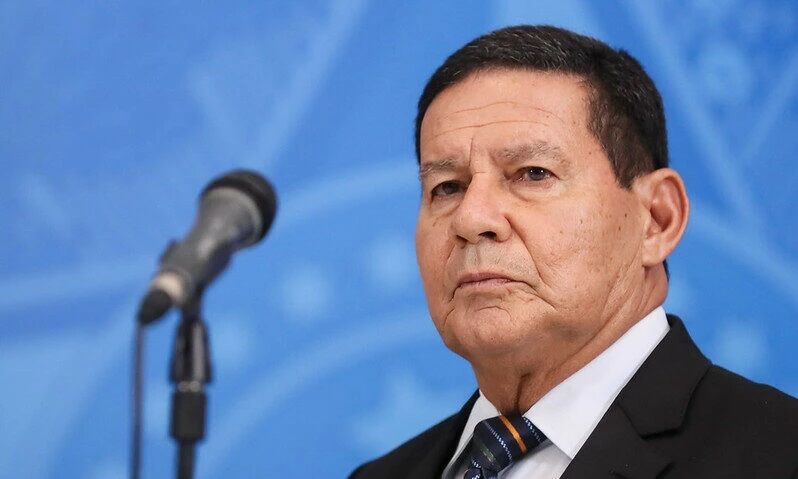 'INQUISIÇÃO' DO STF, DE NOVO - Moraes pede à PF oitiva de Hamilton Mourão com urgência
