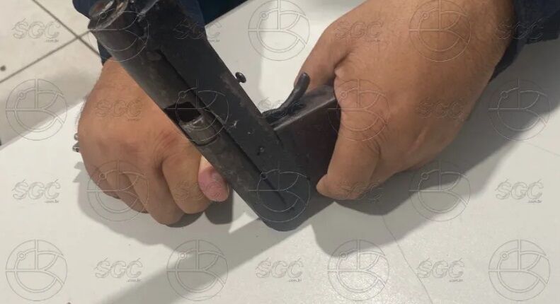DETIDO - Suspeito é preso com arma caseira no Centro durante patrulhamento