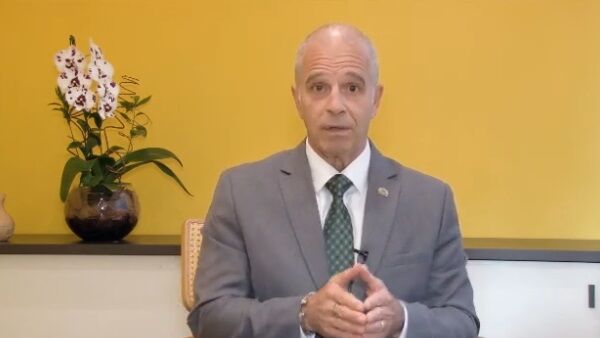 A ORIGEM DO MEI - Como um projeto de desburocratização transformou o empreendedorismo no Brasil

