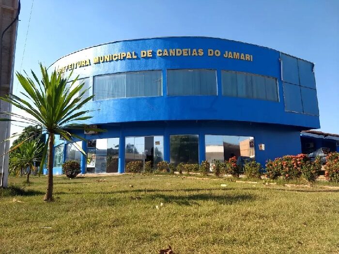 TUA CHANCE CHEGOU - Com salários de até R$ 10 mil, prefeitura de Candeias inicia processo seletivo; abra o edital e veja