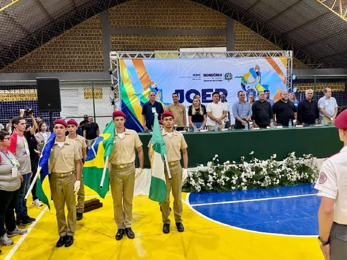 ESPORTE ESCOLAR -Cerimônia de abertura da fase regional Centro do Joer 2025 é realizada em Cacoal


