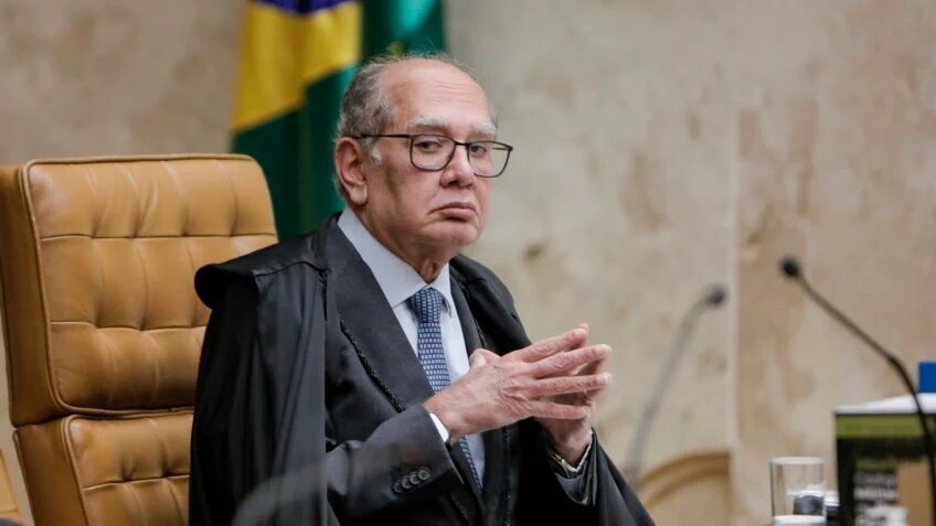 SOMOS TODOS COMUNISTAS - Gilmar Mendes diz que STF “admira o regime chinês”, mas confunde líderes durante sessão 
