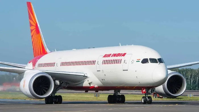 BOEING 787-8 DREAMLINER - Veja os detalhes do avião que caiu na Índia
