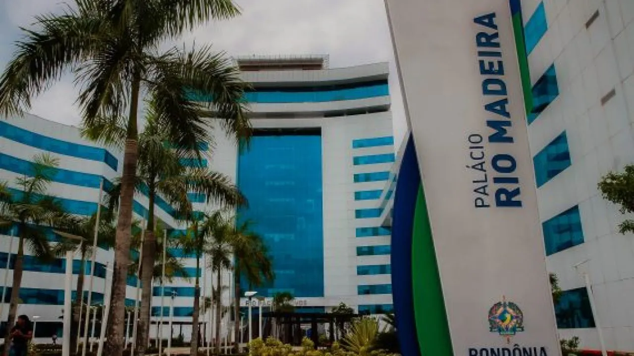 ELEIÇÕES 2026 EM RONDÔNIA - A política de RO esquenta com ações de Marcos Rocha para governo e Senado; Sérgio ou Máximo? Rogério lidera 

