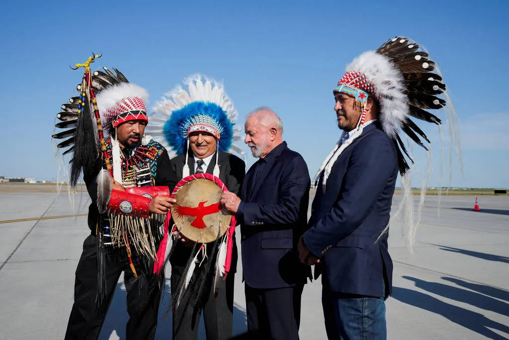 RESTOU VER ÍNDIOS - Sem encontro com Trump, Lula chega ao G7 no Canadá e expressa preocupação com conflito entre Israel e Irã