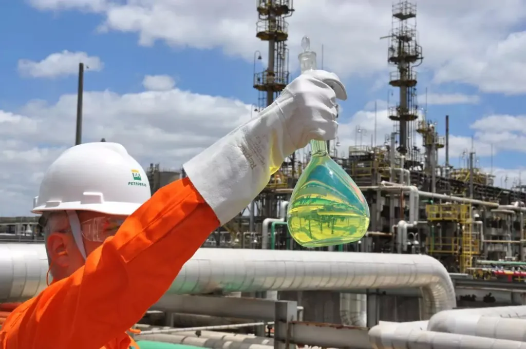 PRESSÃO POR PETRÓLEO AMAZÔNICO - Governo concede 19 novas áreas para exploração de petróleo na foz do Amazonas  
