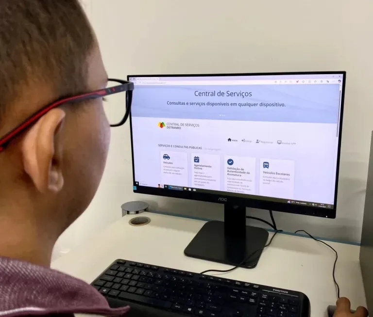 CENTRAL DE SERVIÇOS - População pode acessar serviços do Detran-RO em tempo integral pela internet, mesmo no feriado prolongado


