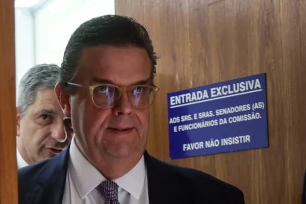 EM GOVERNO DE LADRÕES - Farra do INSS: 3 mil servidores tinham acesso a dados sensíveis de aposentados e pensionistas