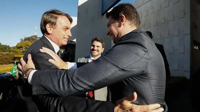 PF DESMASCARA VELHA IMPRENSA - PF envia ao STF relatório sobre “Abin paralela”; Bolsonaro não foi indiciado 
