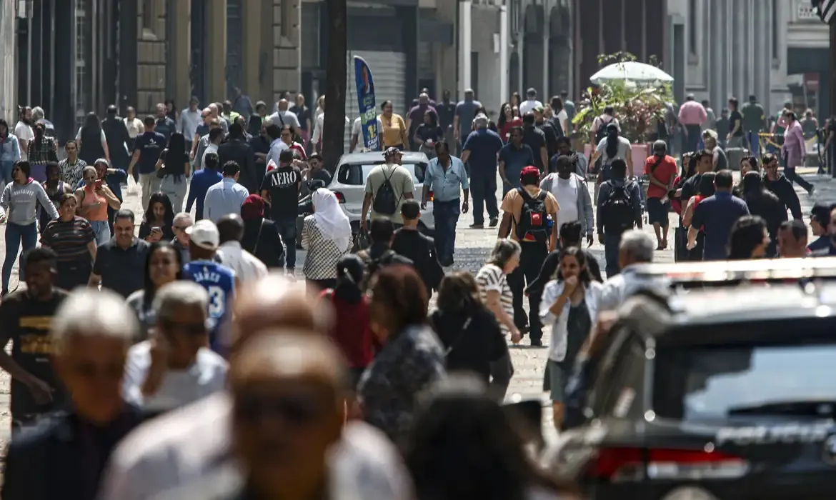 PRIVILÉGIO PERIGOSO - Contratação pública terá 8% de vagas para mulher vítima de violência

