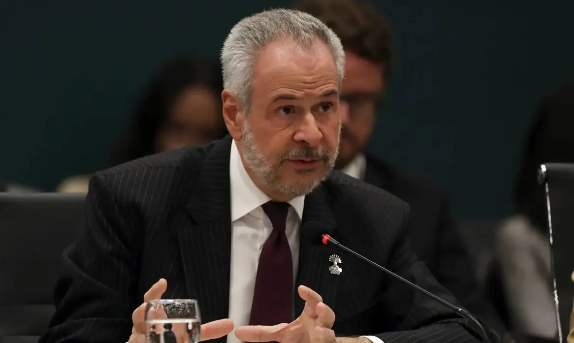 30 AÇÕES E 6 EIXOS - Presidência da COP30 propõe agenda de ação global para conferência

