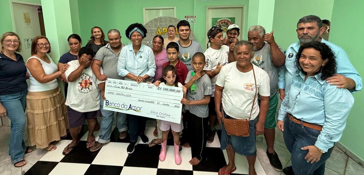 PARA MAIS NECESSITADOS - Deputada Sílvia Cristina leva R$ 100 mil para a Apae de Santa Luzia do Oeste


