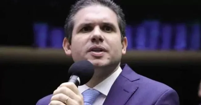 BIFE BANHADO A OURO - Deputado Hugo Motta pede reembolso de jantar com ministro de Lula que custou R$ 27 mil
