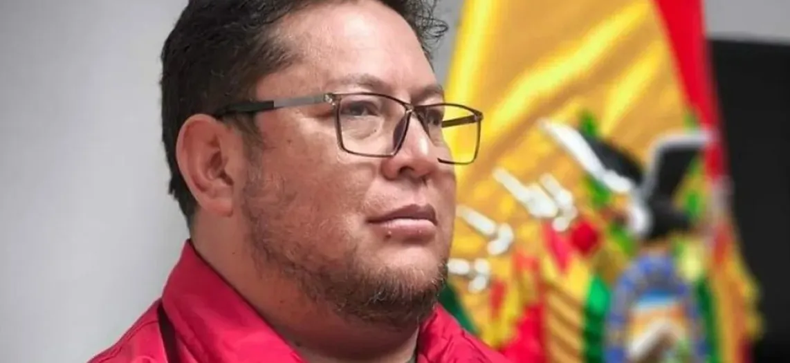 COMOÇÃO E NOTA OFICIAL - Governo da Bolívia pede investigação após morte súbita do ministro do Trabalho 
