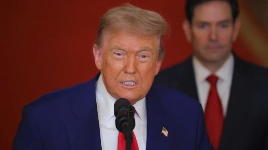SEM FERIDOS, E POUCOS DANOS - Trump minimiza retaliação do Irã, agradece aviso prévio e pede paz: 