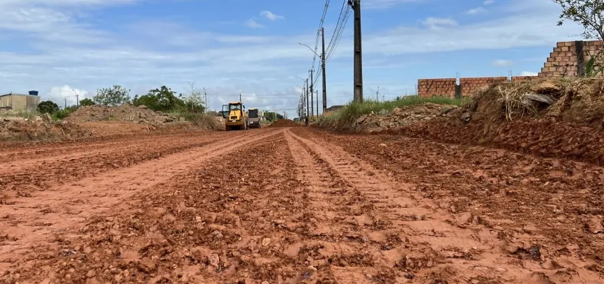 SENDO FEITO PARA DURAR - Obra de reconstrução completa segue na avenida Calama

