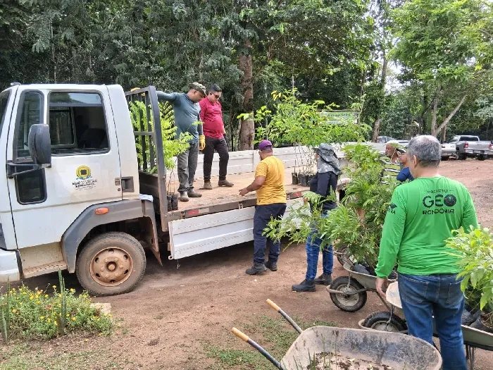 AGRONEGÓCIO FAMILIAR - Mais de 136 toneladas de alimentos são transportados pela Prefeitura em apoio aos produtores rurais de Porto Velho
