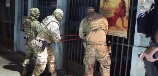 OPERAÇÃO FALSO 9 - Polícia Civil desarticula fraude milionária usando nome de jogador de futebol famoso 
