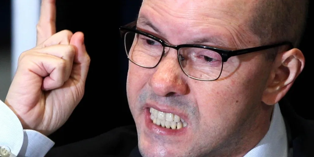 DELAÇÃO IMPRESTÁVEL - Demóstenes Torres afirma que acareações e delação de Mauro Cid são inválidas; STF fez sessão secreta 