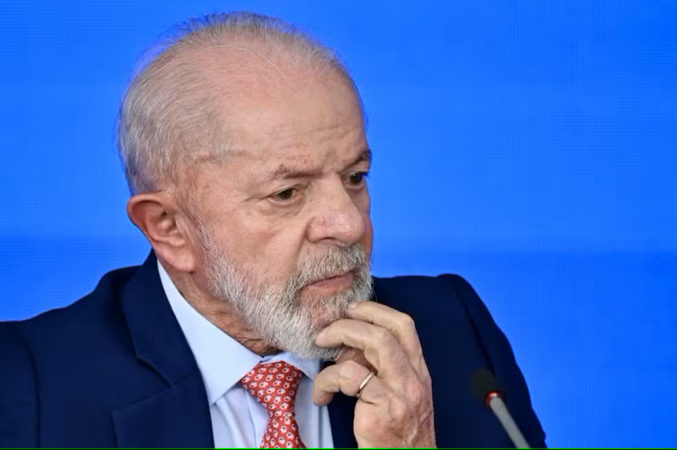 CONDUTA E GASTANÇA REPROVADOS - Desaprovação ao governo Lula atinge 56,7%, aponta Paraná Pesquisas