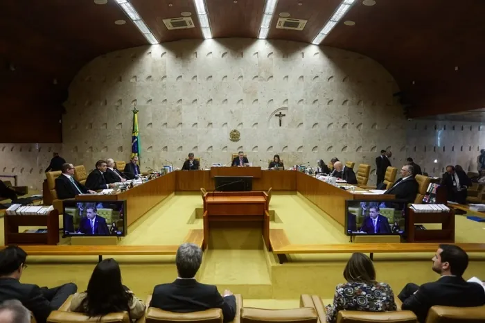 DECISÃO POLÊMICA - Por 8 a 3, STF decide responsabilizar redes sociais por postagens de usuários