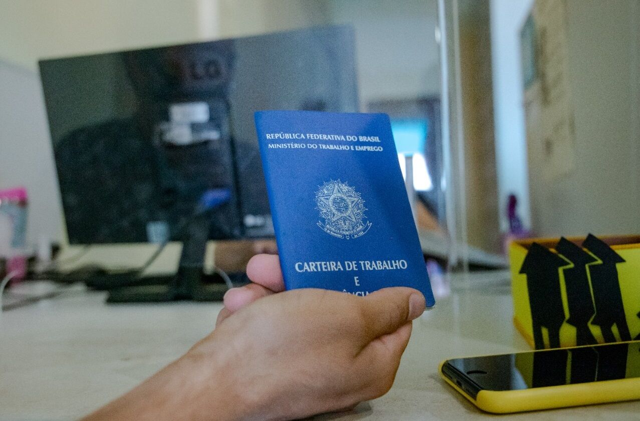 Feirão de Emprego e Empreendedorismo vai reunir mais de 100 empresas no Cláudio Coutinho, capital